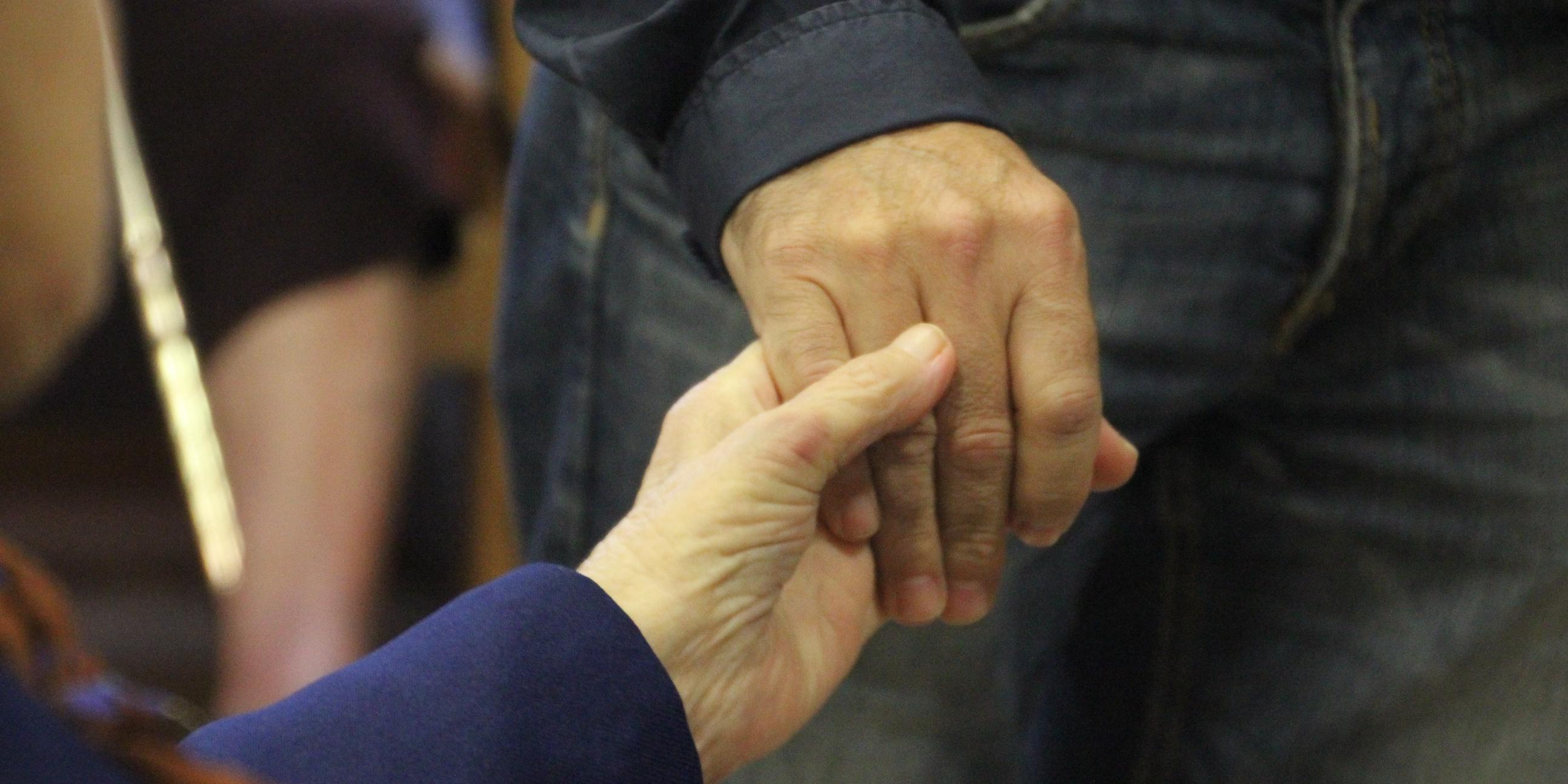 Sitges ret un homenatge a la gent gran, als seus familiars i als treballadors de les residències