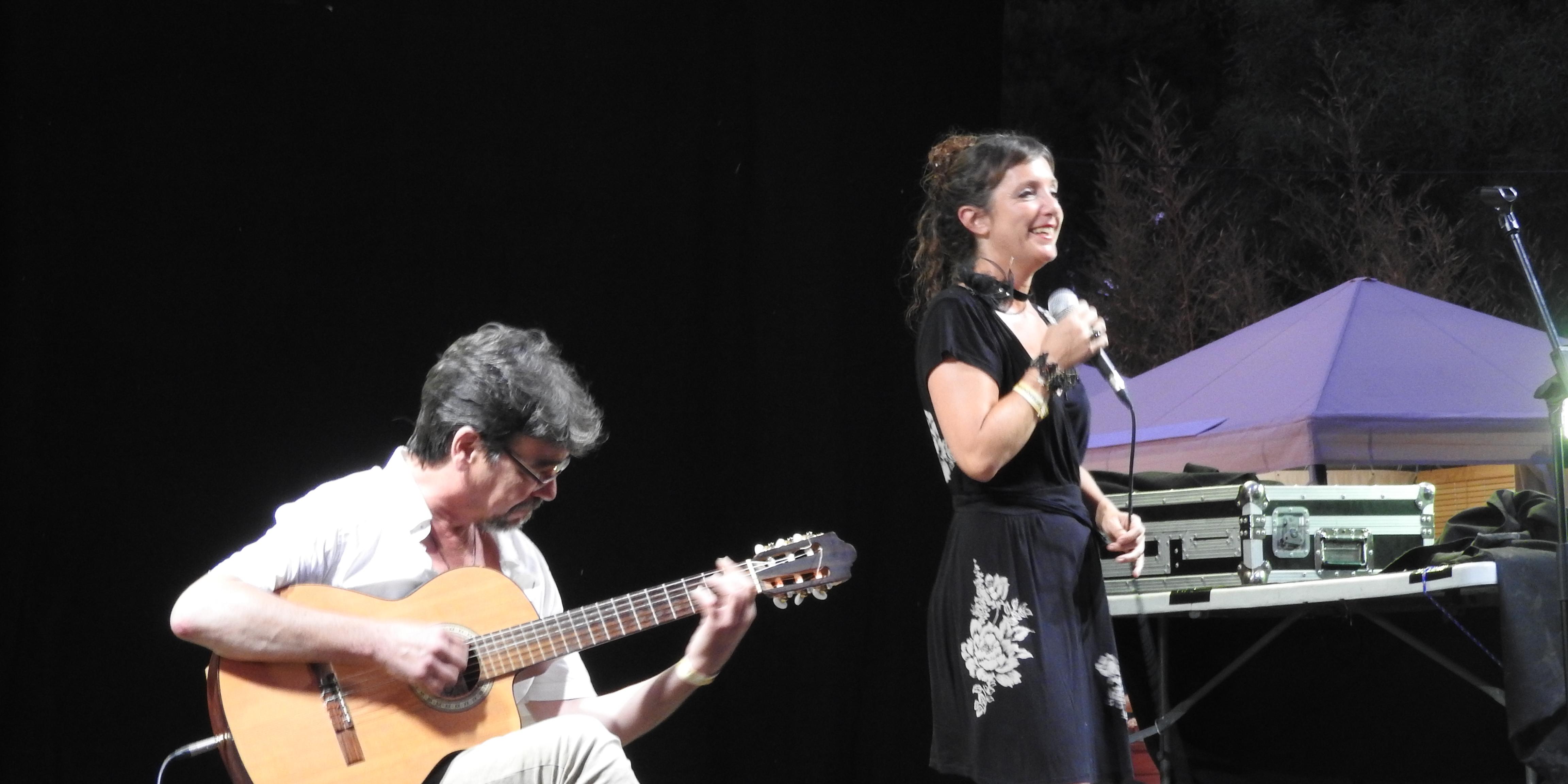 Alaska triomfa de nou al Festival Jardins Terramar Sitges