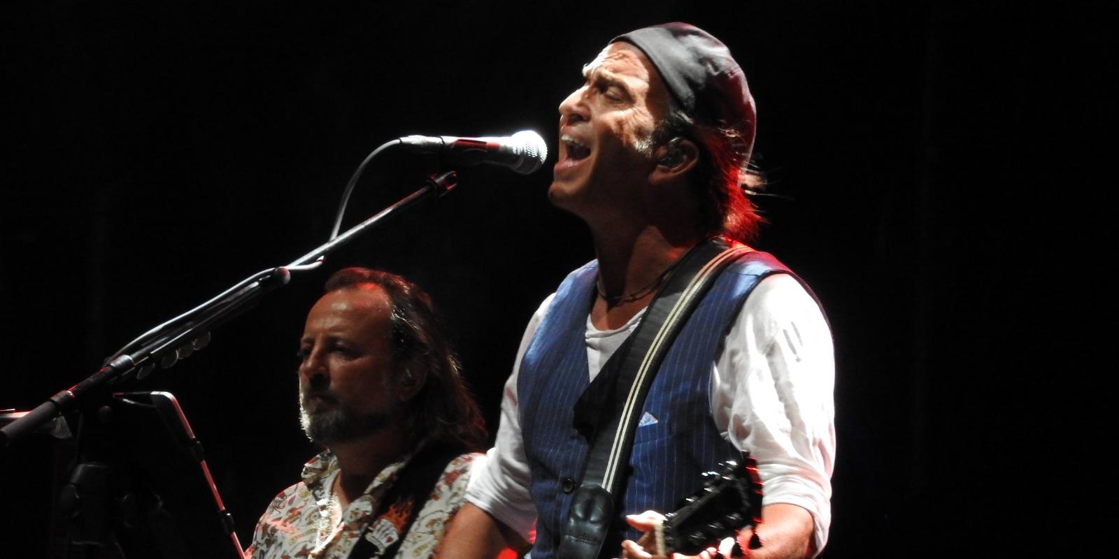 La banda llegendària Los Secretos revisa els seus grans èxits al Festival Jardins Terramar