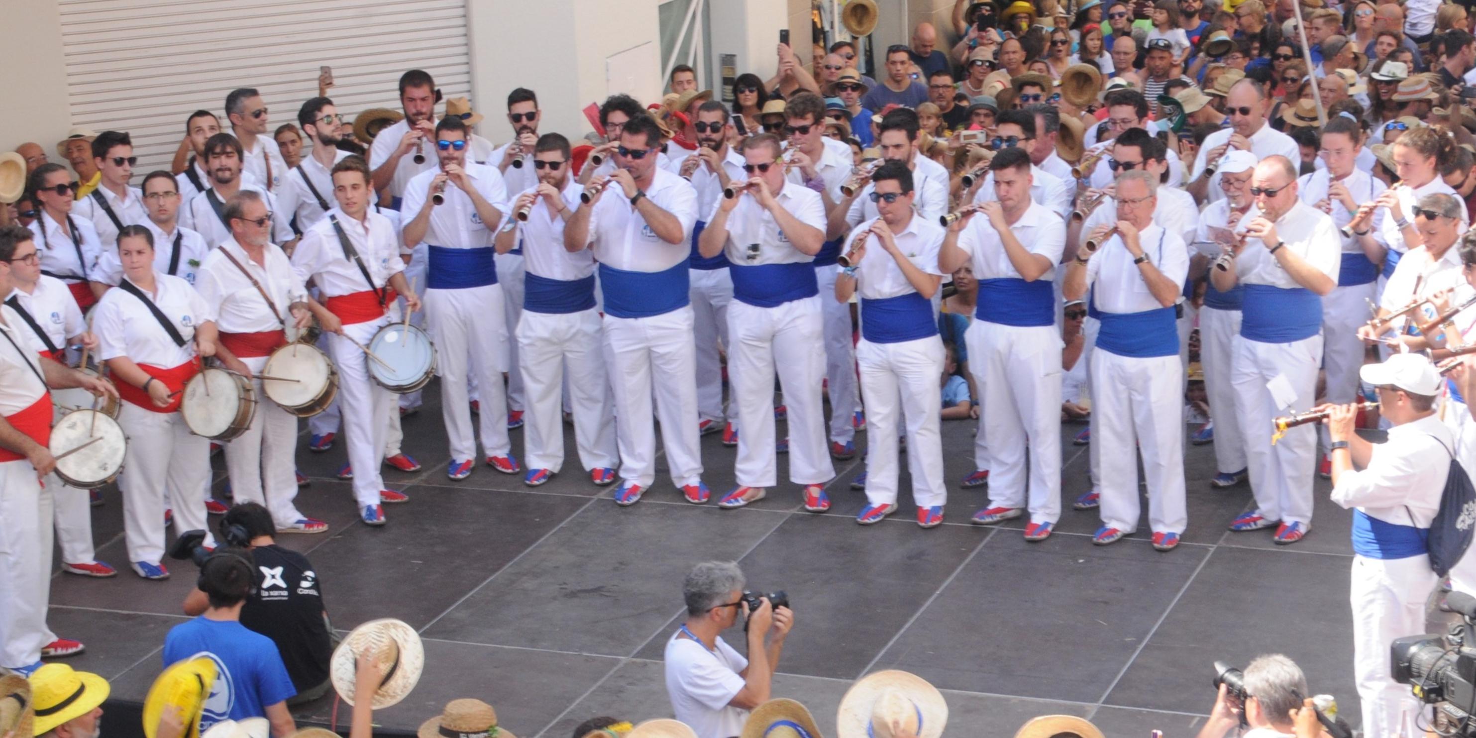L’Escola de Grallers de Sitges és distingida amb la Creu de Sant Jordi L’Escola de Grallers de Sitges és distingida amb la Creu de Sant Jordi