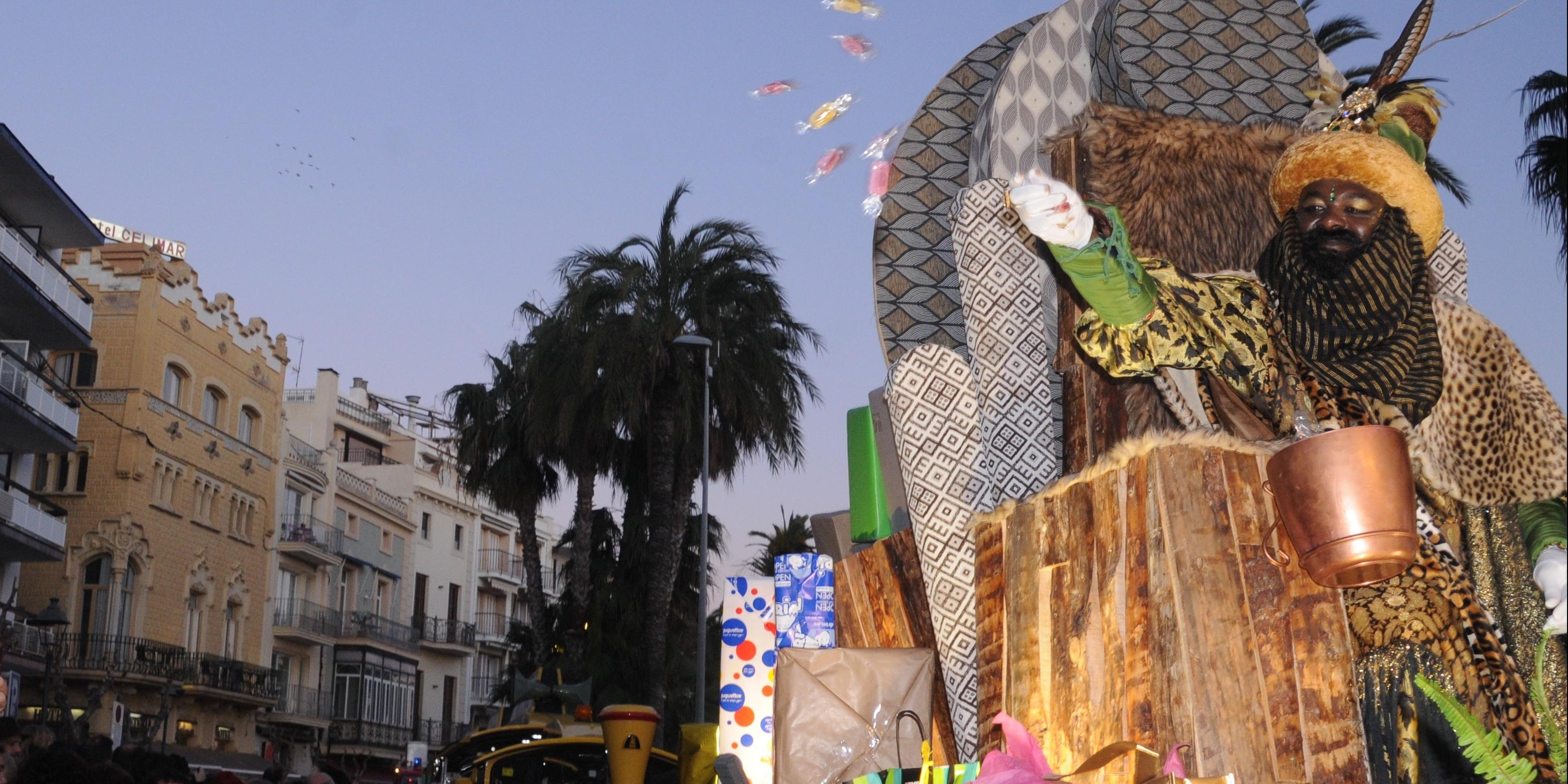 Sitges, a punt per tornar a rebre la tradicional Cavalcada de Reis Sitges, a punt per tornar a rebre la tradicional Cavalcada de Reis