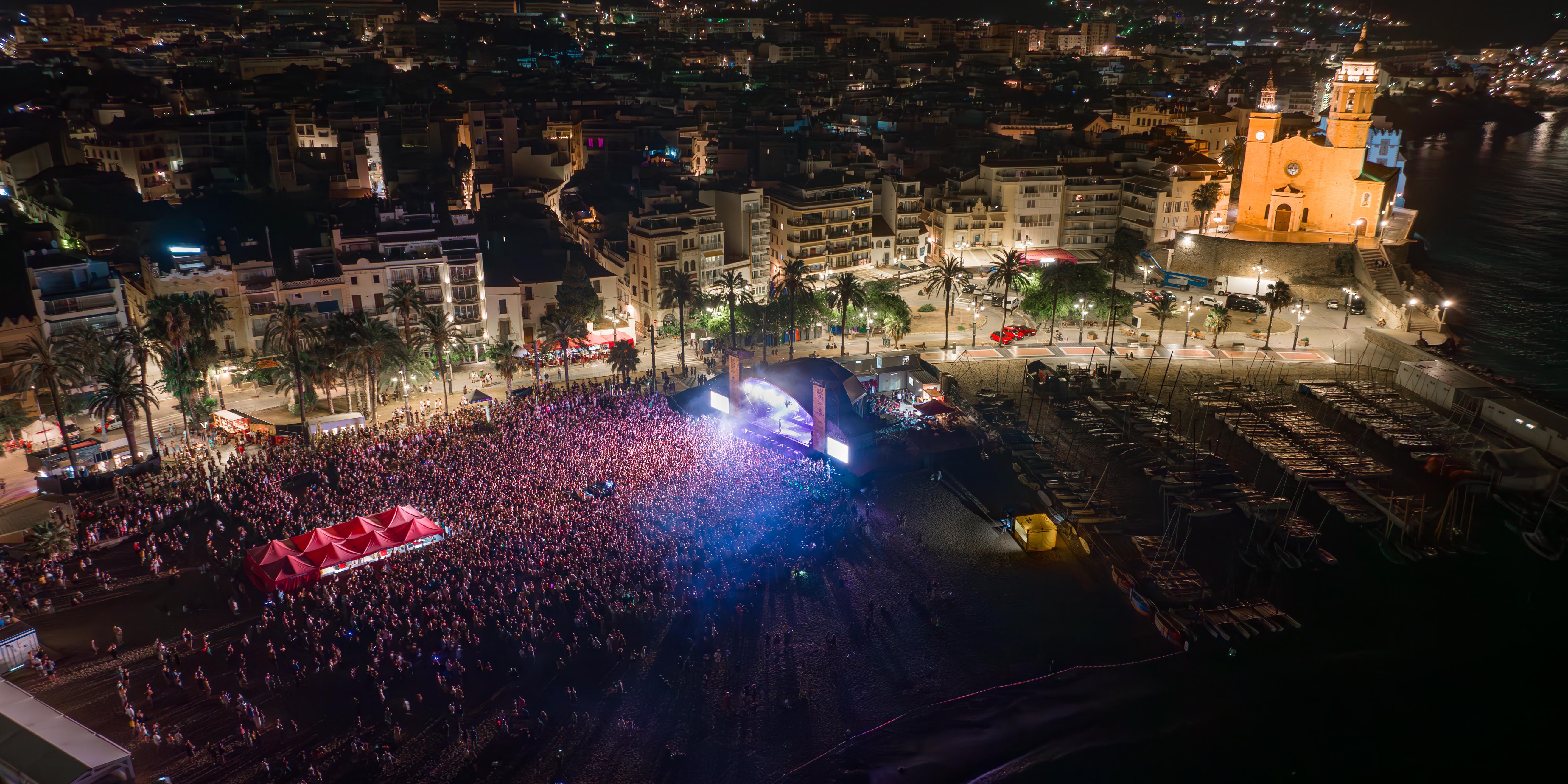 Les Barraques de Sitges han celebrat els 10 anys amb més de 30 mil persones de públic