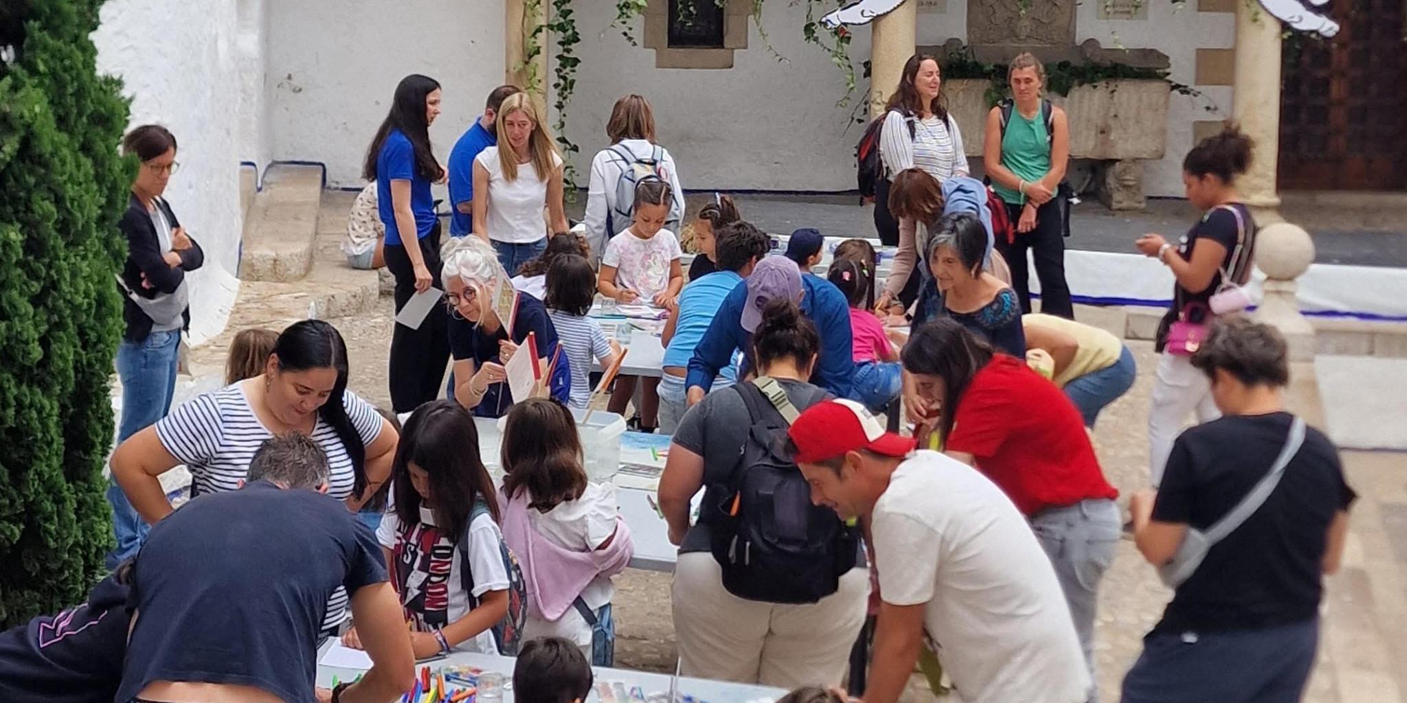 Taller Familiar de Corpus. ‘Flors i art als museus’ Taller Familiar de Corpus. ‘Flors i art als museus’