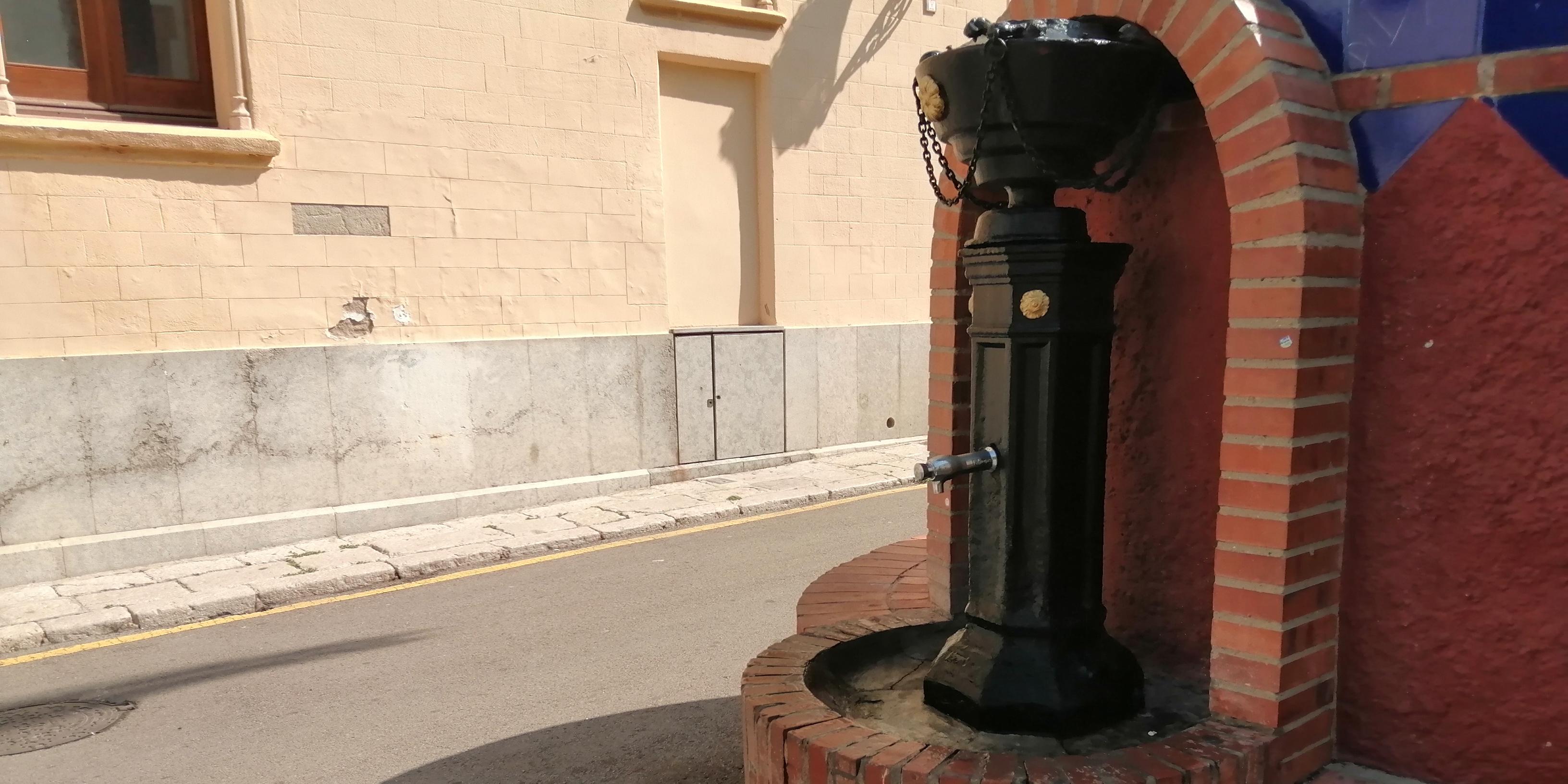 L'Ajuntament instal·la per primer cop fonts d'aigua mòbils per Festa Major   L'Ajuntament instal·la per primer cop fonts d'aigua mòbils per Festa Major