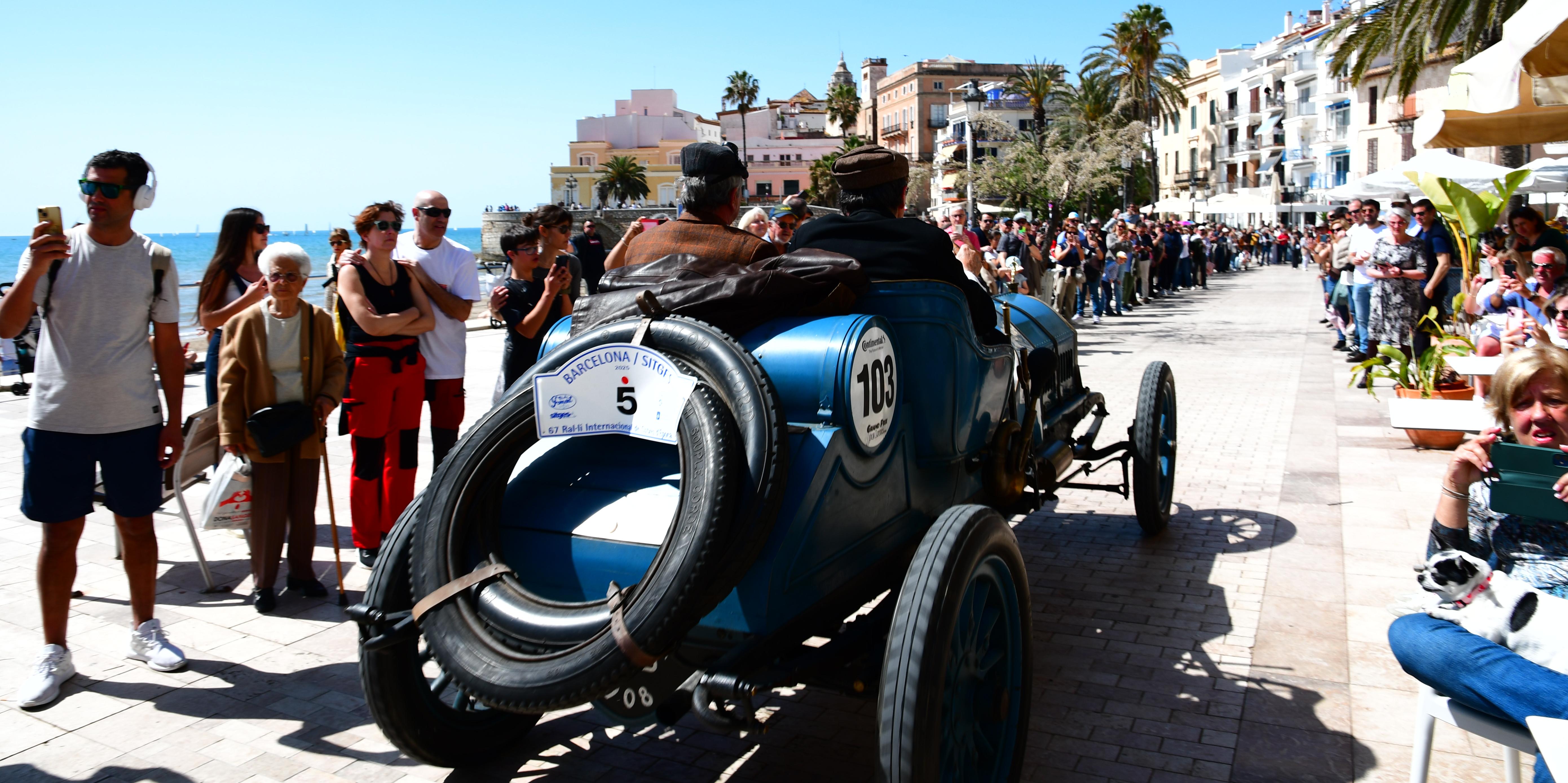 El Ral·li Internacional de Cotxes d’Època Barcelona-Sitges arriba diumenge a la vila
